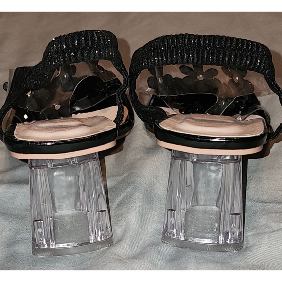 New Women's Dress Sandals Black Floral w/ Clear Acrylic Heels Size 41 (1… - Picture 12 of 13